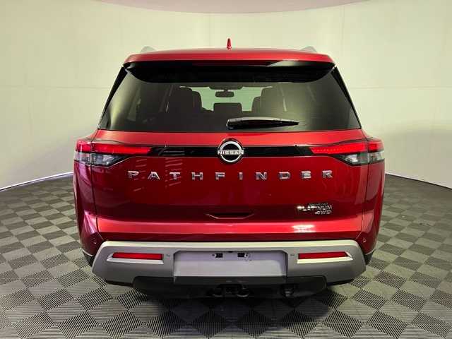 2022 Nissan Pathfinder Platinum photo 4