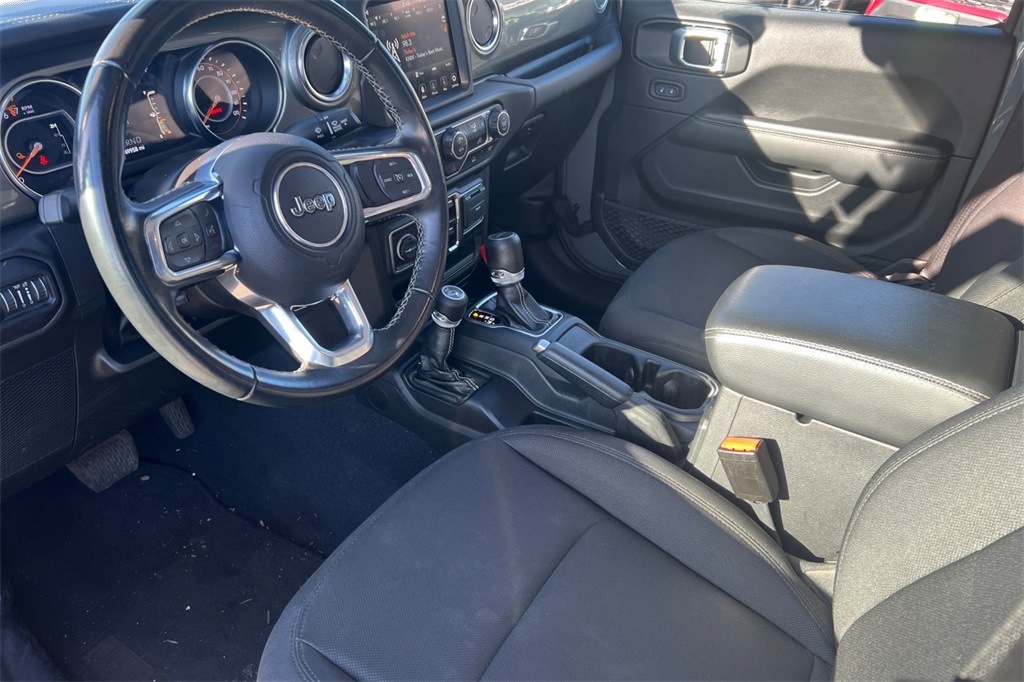 2022 Jeep Gladiator Overland photo 2