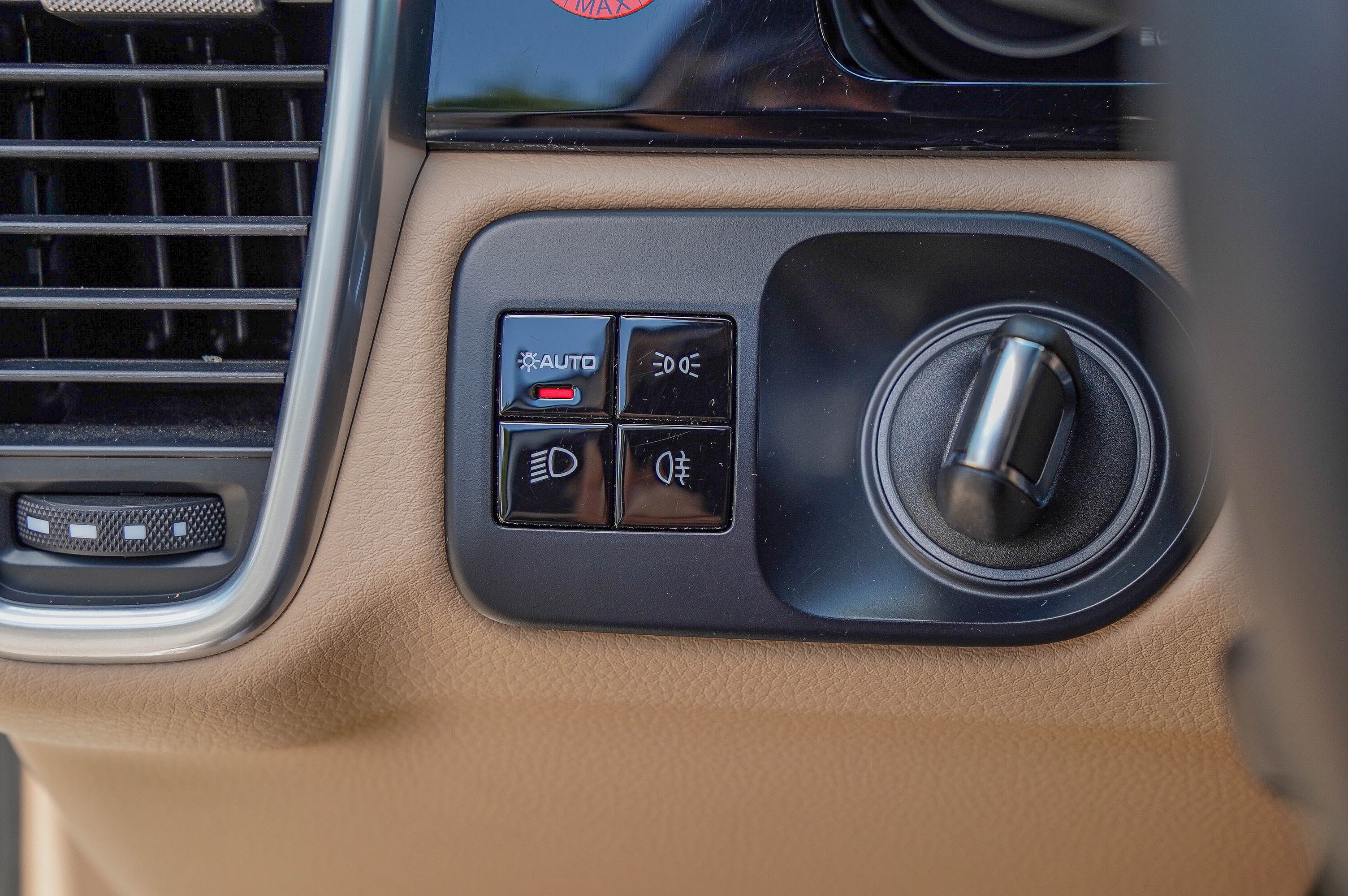 2021 Porsche Cayenne Base photo 23