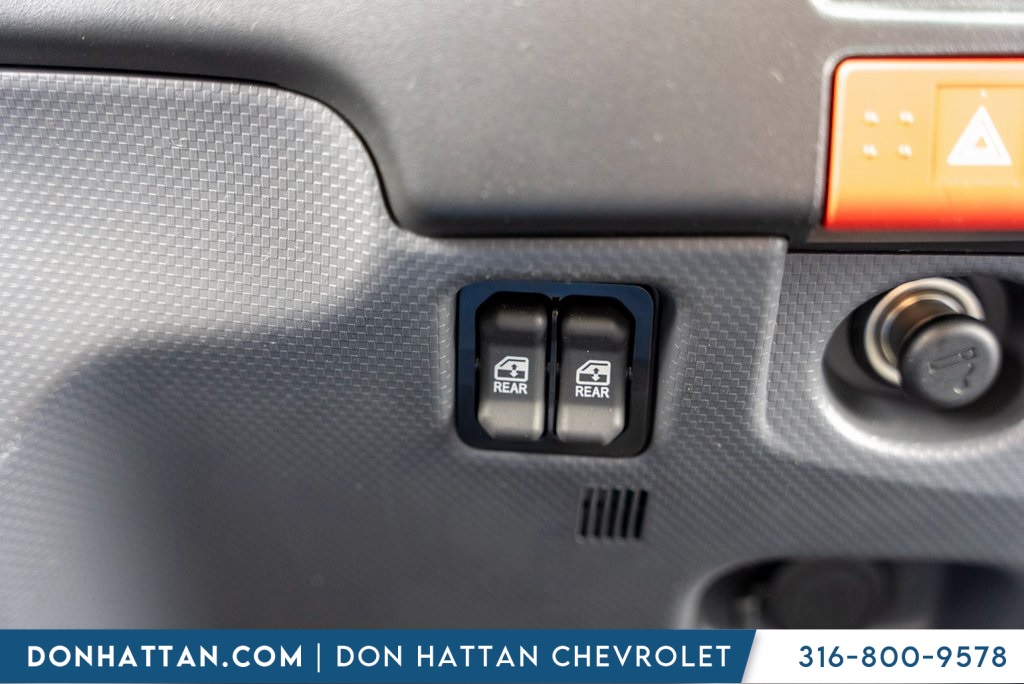 2025 Chevrolet Silverado photo 10