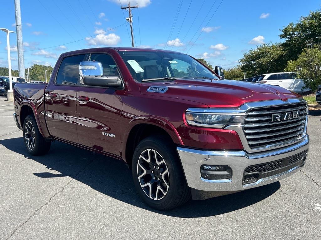 2025 Ram 1500 Laramie photo 3