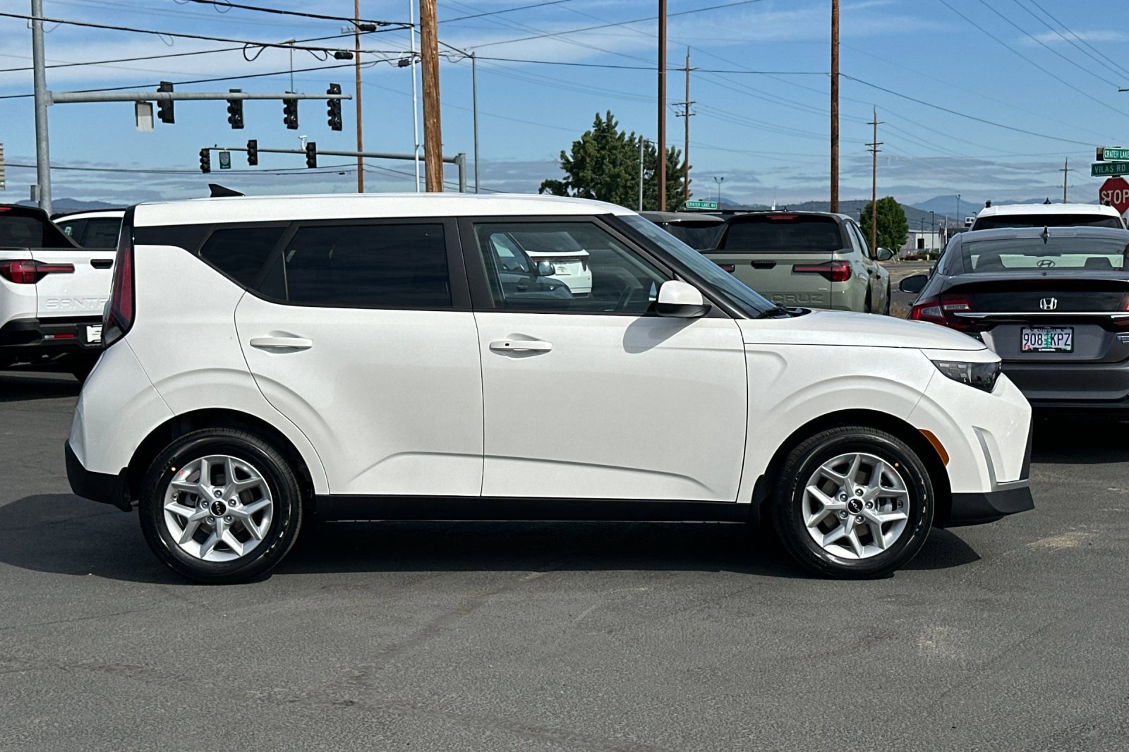 2025 Kia Soul S photo 3