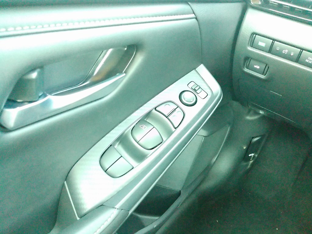 2025 Nissan Sentra SV photo 31