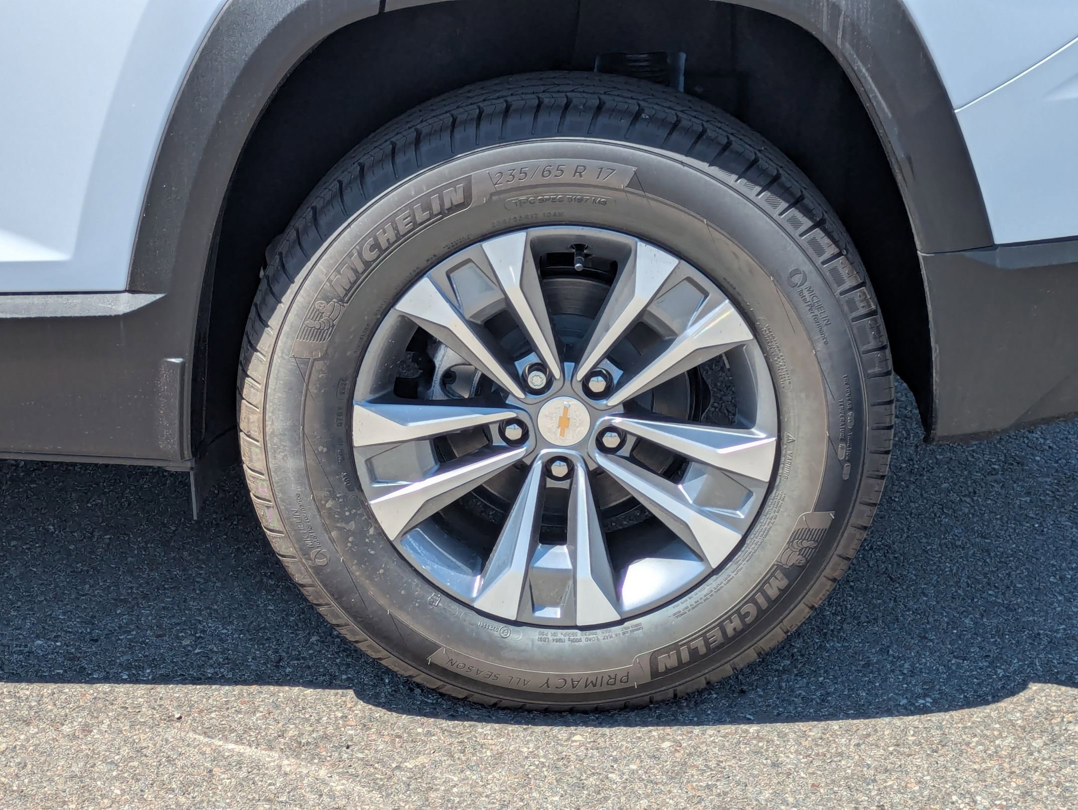 2026 Chevrolet Equinox LT photo 9