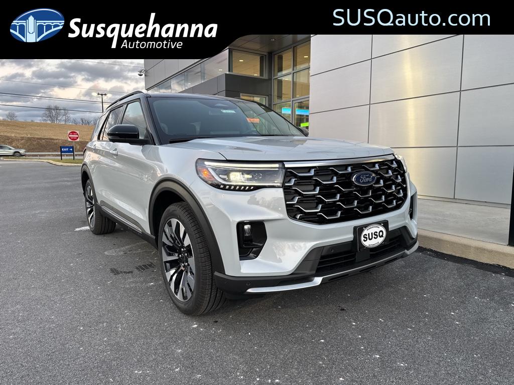 2026 Ford Explorer Platinum's photo