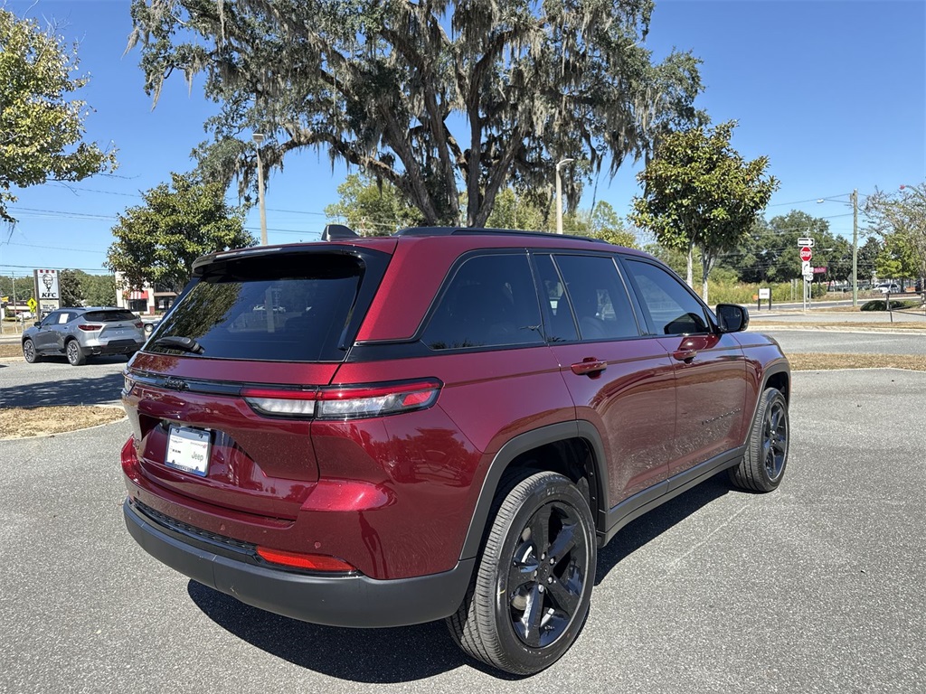 2025 Jeep Grand Cherokee Altitude X photo 3