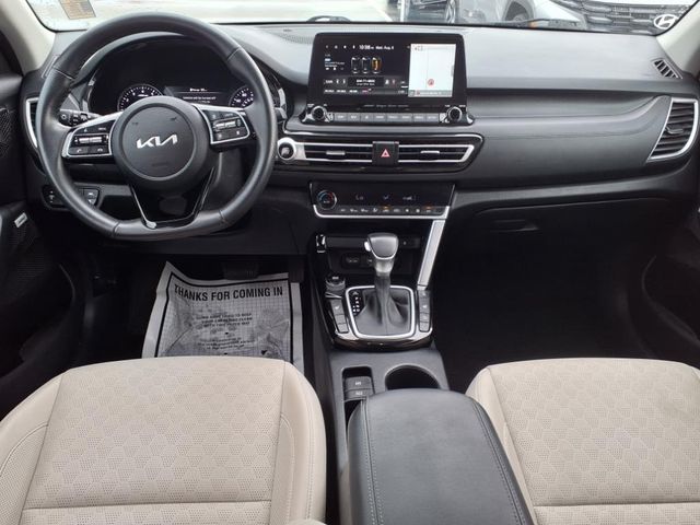 2023 Kia Seltos SX photo 10