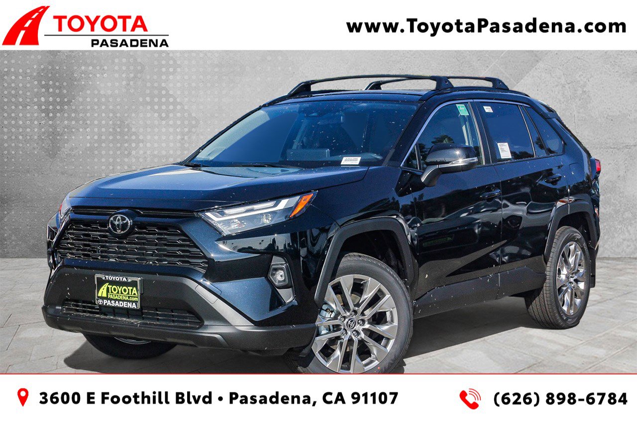 2025 Toyota RAV4 XLE Premium's photo