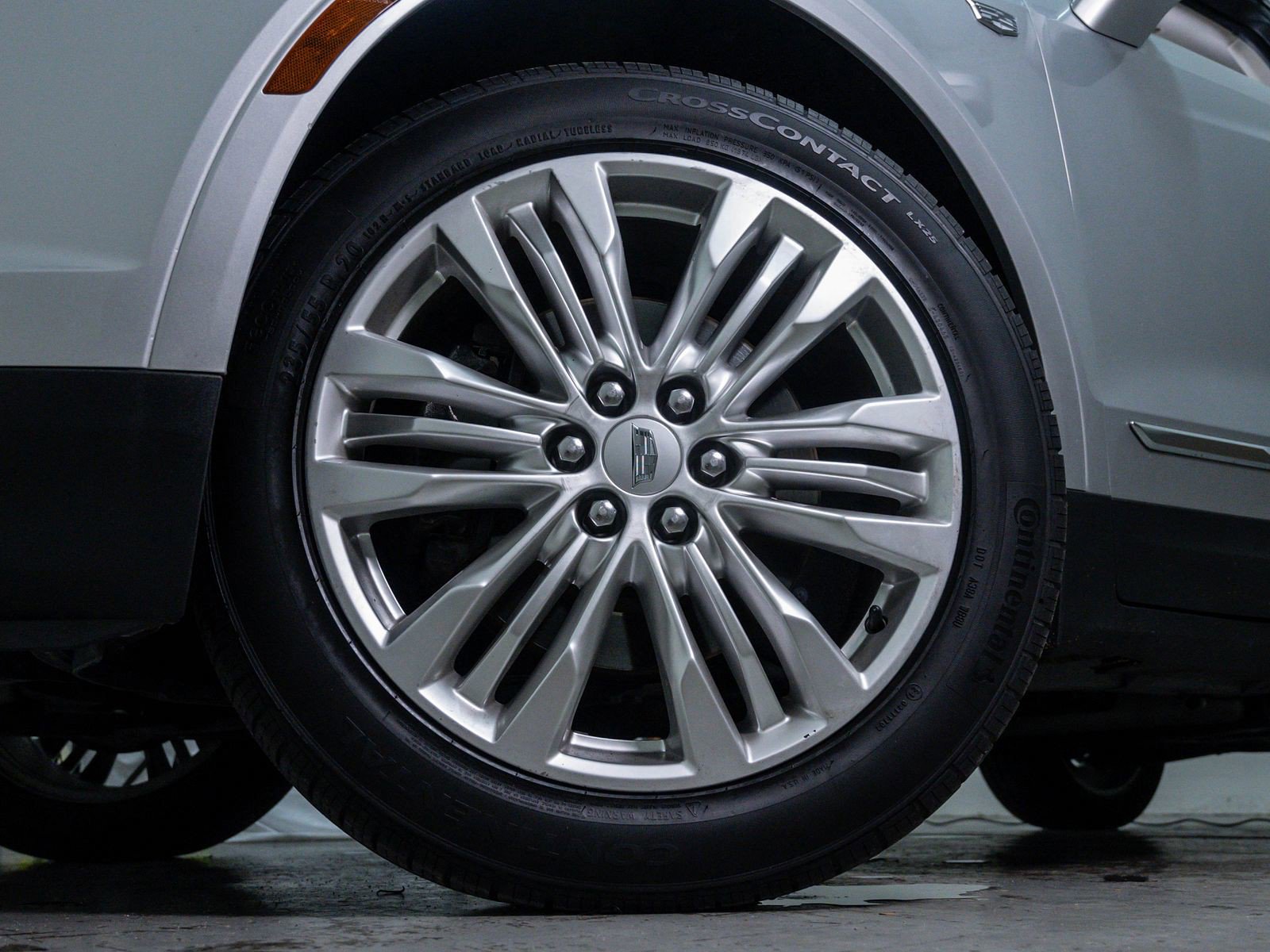 2018 Cadillac XT5 Premium Luxury photo 4