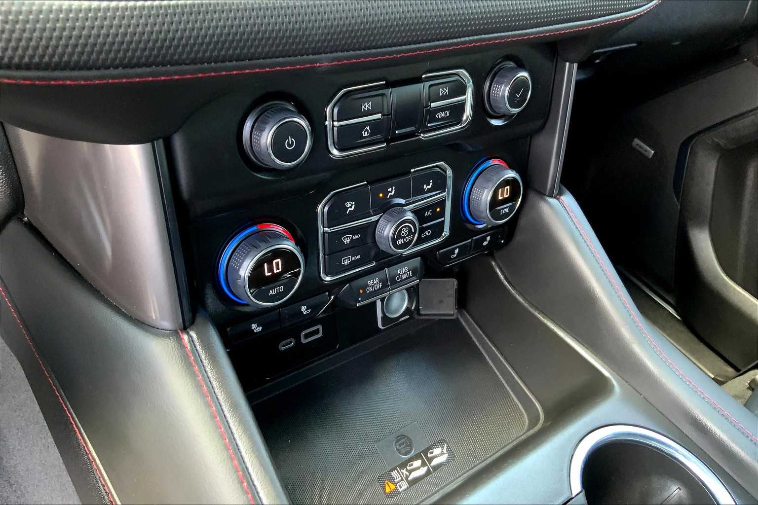 2022 Chevrolet Tahoe RST photo 32