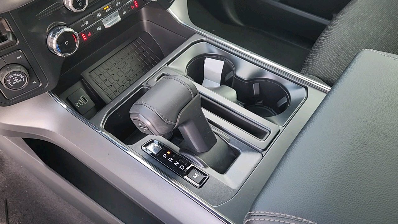 2025 Ford F-150 XLT photo 20
