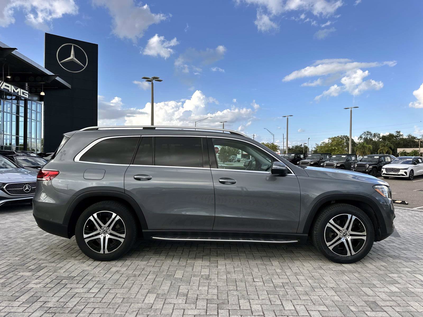 2020 Mercedes Benz GLS 450 4MATIC photo 3
