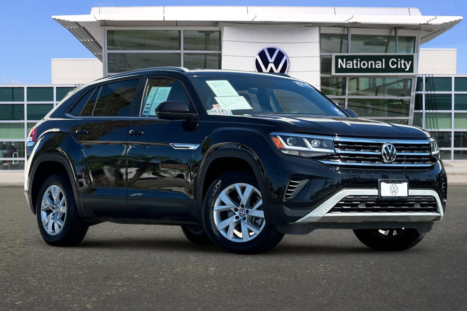2021 Volkswagen Atlas Cross Sport photo 2