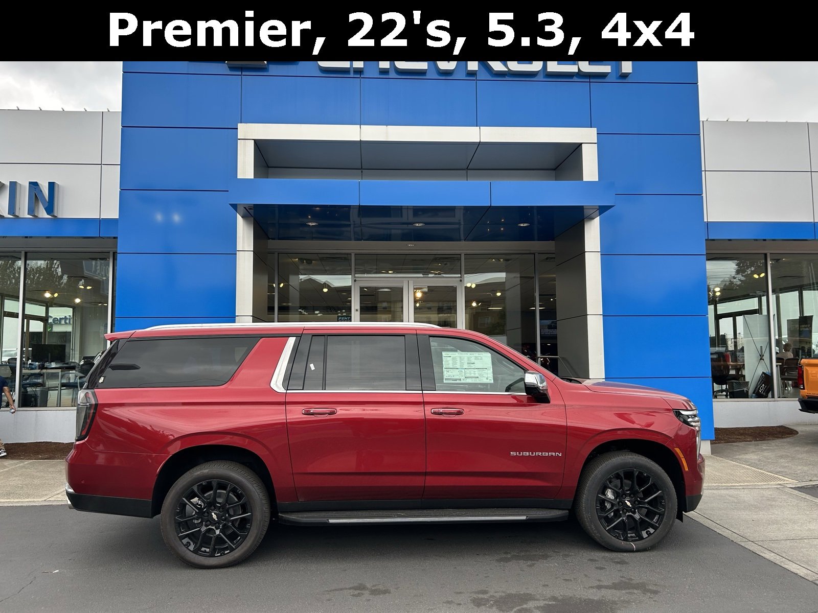 2025 Chevrolet Suburban Premier photo 4