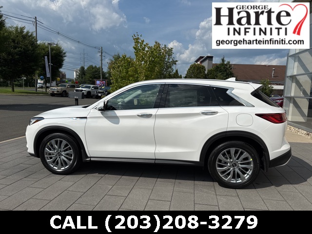 2025 Infiniti QX50 PURE AWD photo 3