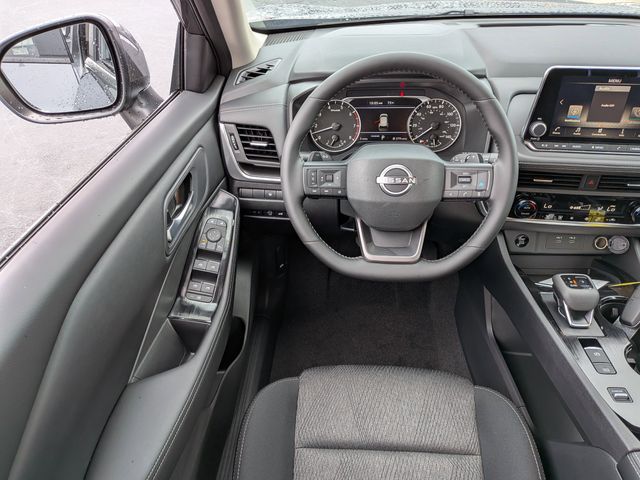 2026 Nissan Rogue SV photo 11