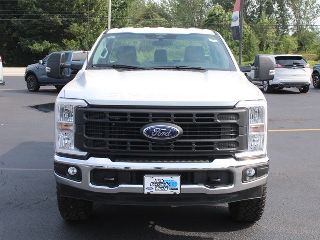 2023 Ford F-250 XL photo 2