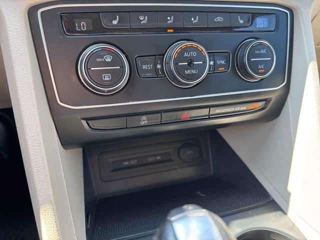2021 Volkswagen Atlas SE Technology photo 25