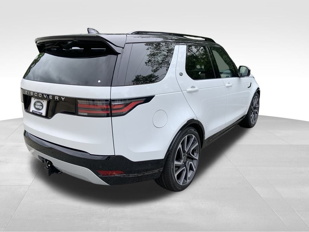 2025 Land Rover Discovery Metropolitan Edition photo 7
