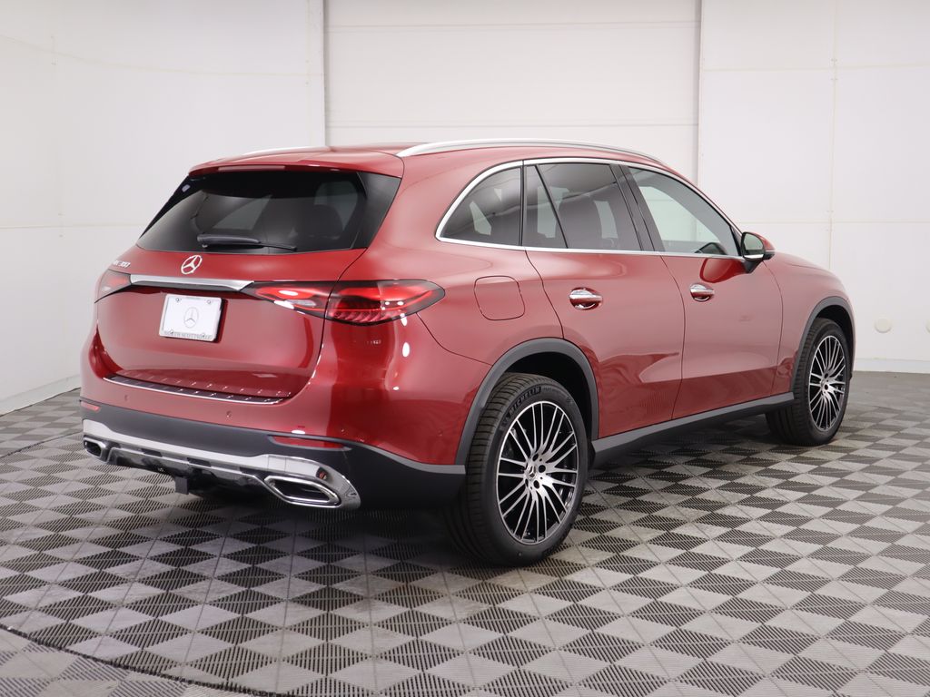 2026 Mercedes Benz GLC 300 photo 5