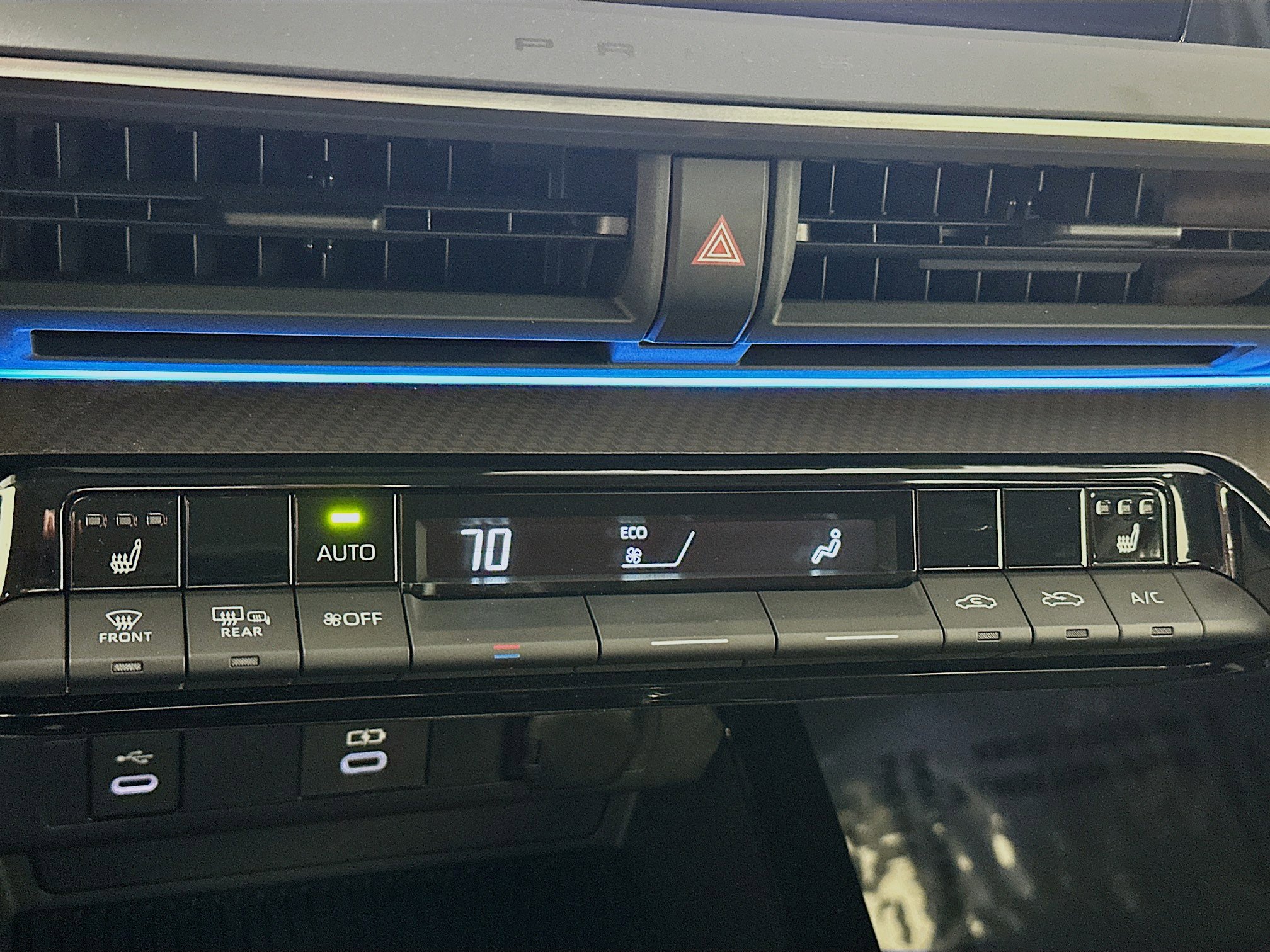 2024 Toyota Prius Limited photo 14