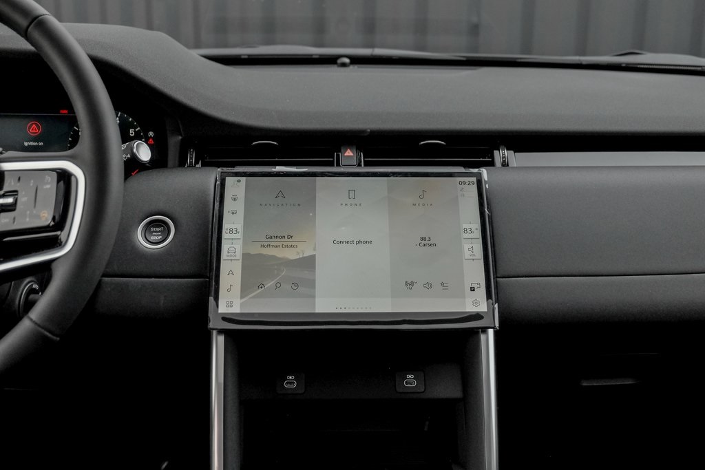 2025 Land Rover Discovery Sport S photo 16