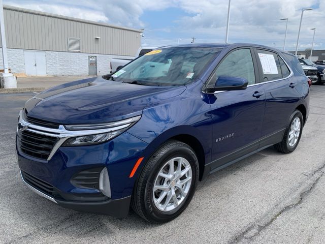 2022 Chevrolet Equinox LT photo 3