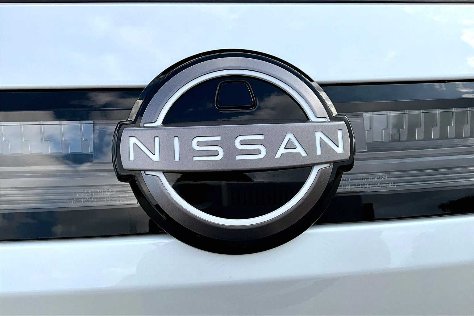 2025 Nissan Murano Platinum photo 6