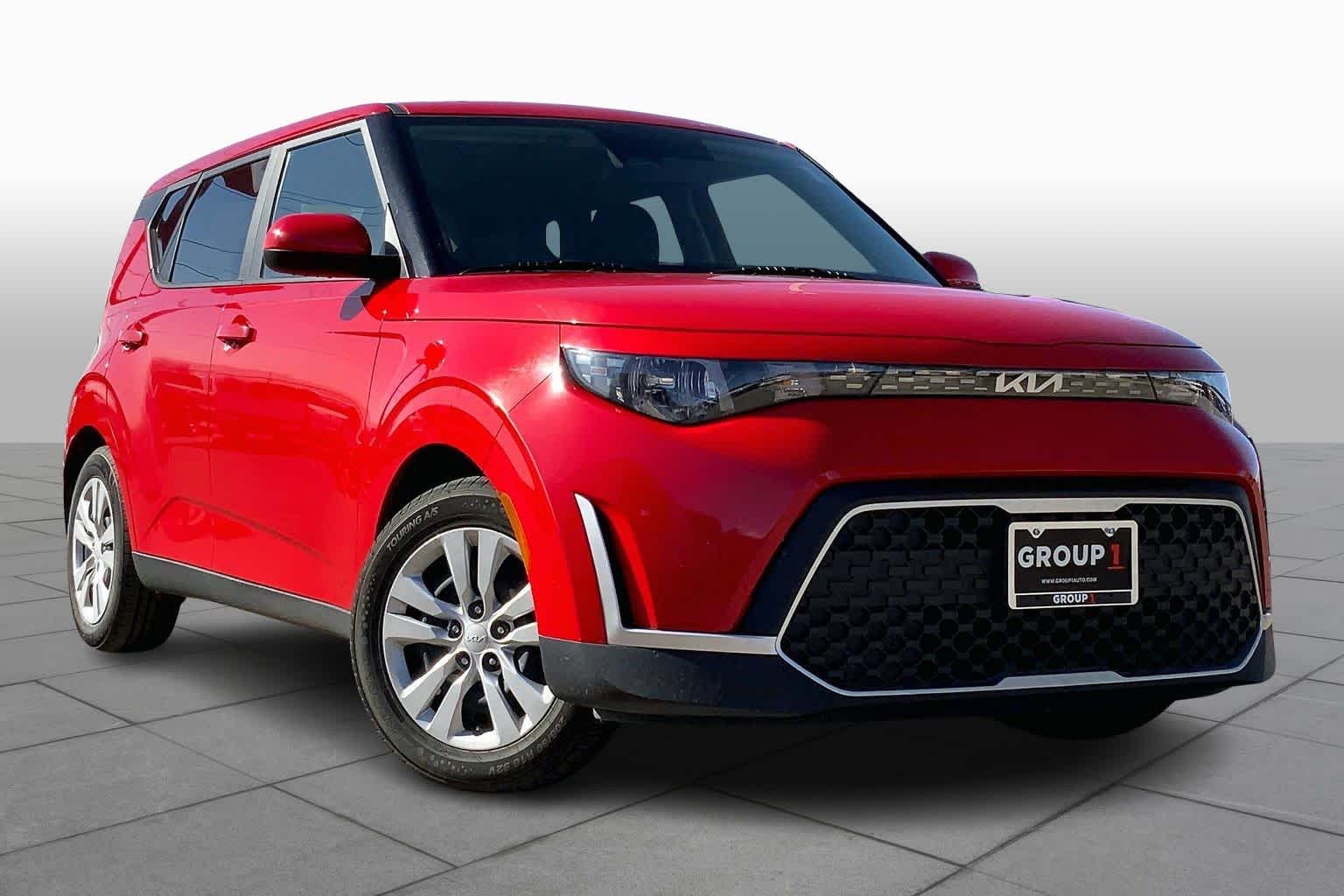 2023 Kia Soul LX S photo 2