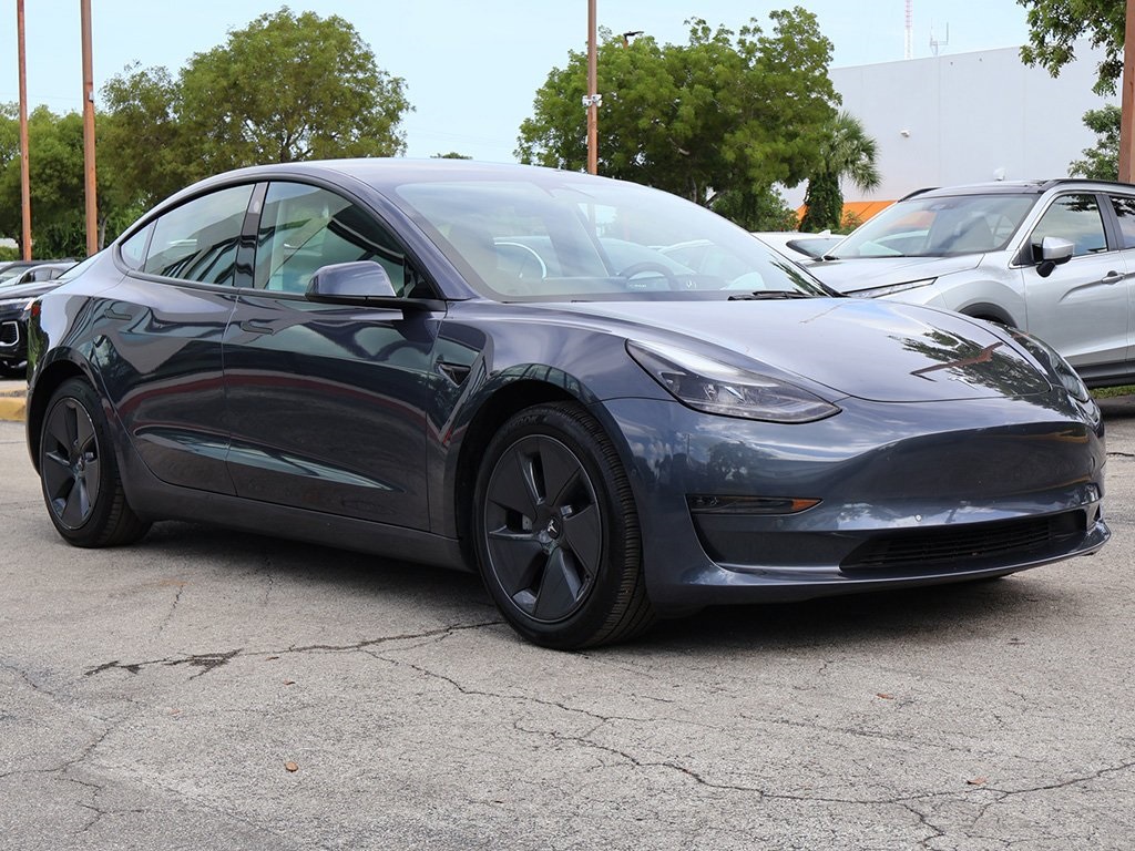 Used 2022 Tesla Model 3 Base with VIN 5YJ3E1EA8NF346490 for sale in Miami, FL