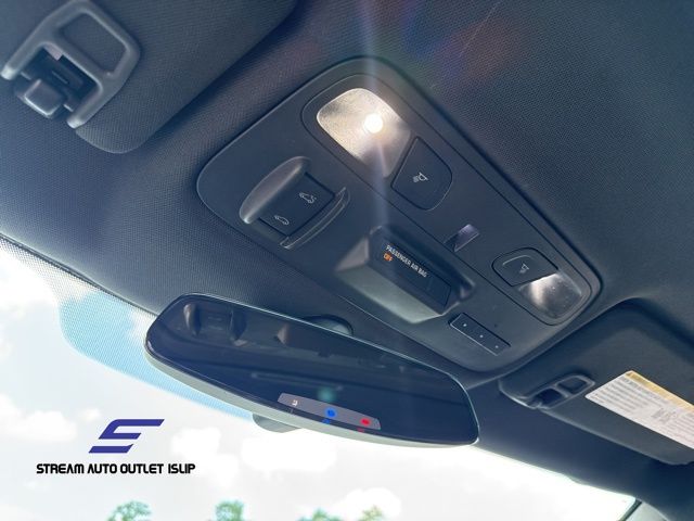 2018 Chevrolet Camaro 2SS photo 32