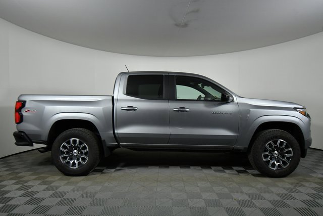 2024 Chevrolet Colorado Z71 photo 13