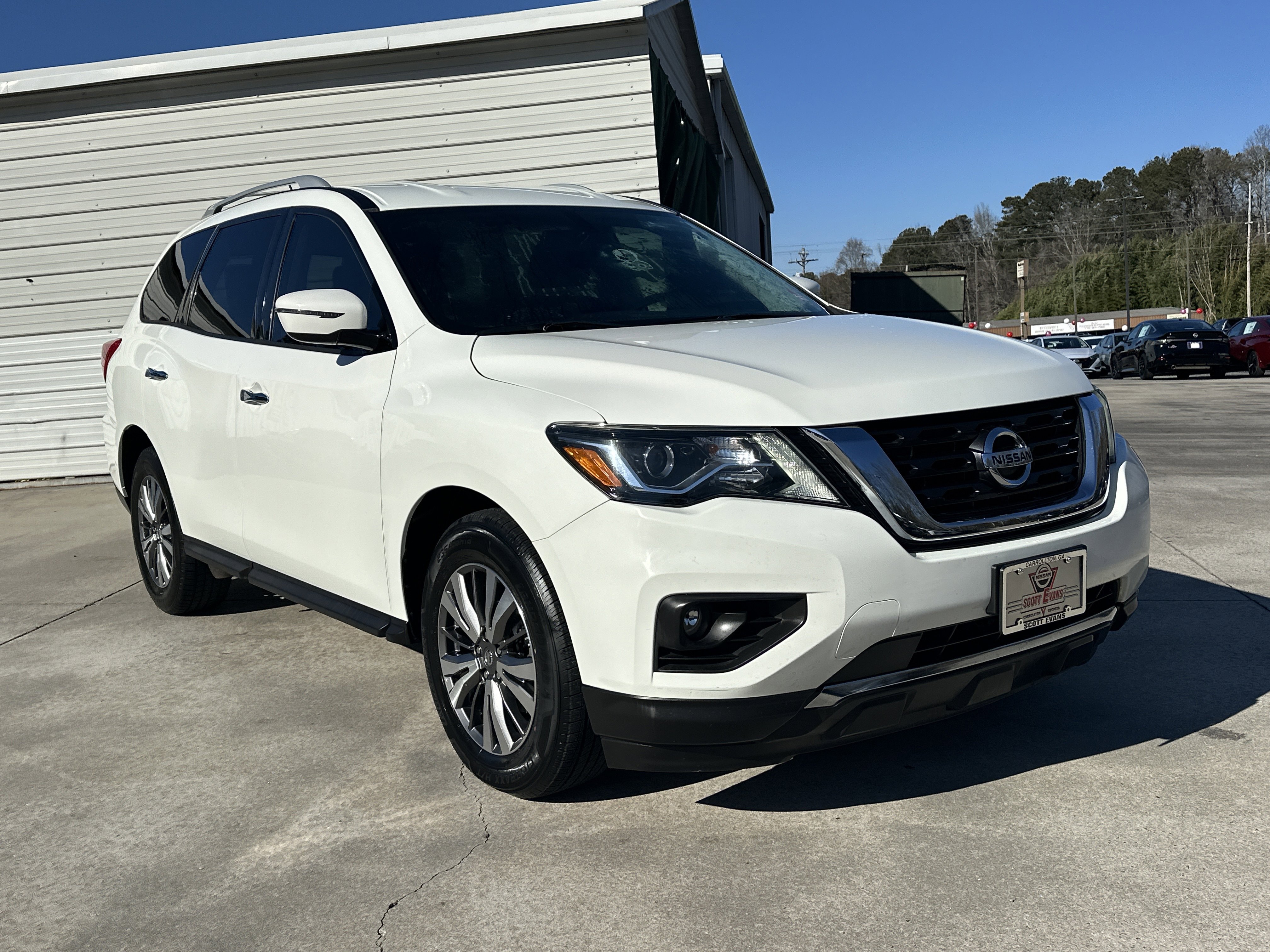 2018 Nissan Pathfinder SV
