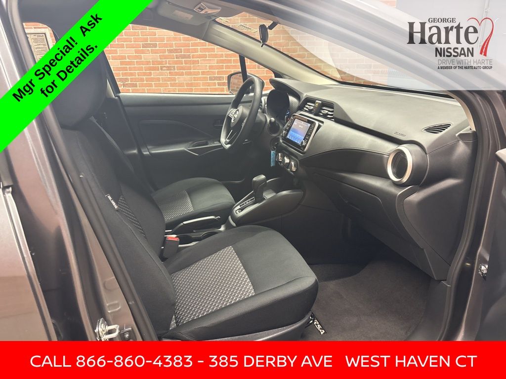 2024 Nissan Versa 1.6 S photo 23