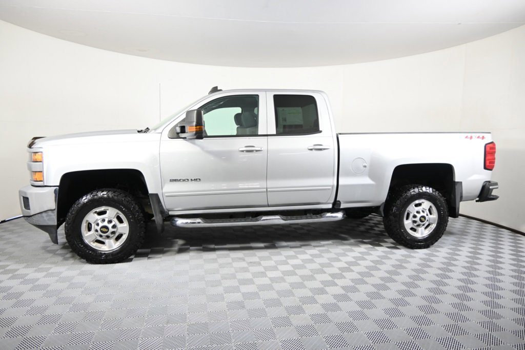 Used 2019 Chevrolet Silverado 2500HD LT with VIN 2GC2KSEG0K1236806 for sale in Forest Lake, Minnesota