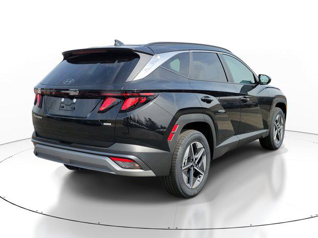2025 Hyundai Tucson Hybrid Limited photo 2