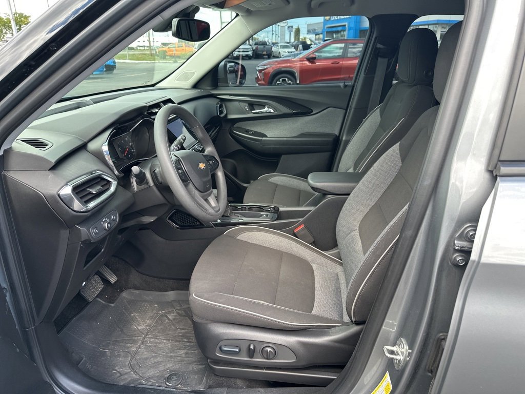 2023 Chevrolet Trailblazer LT photo 4