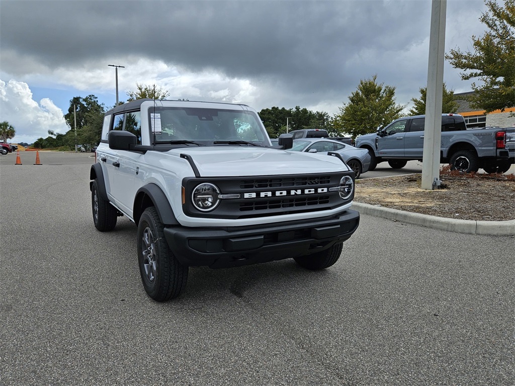 2025 Ford Bronco Big Bend photo 2
