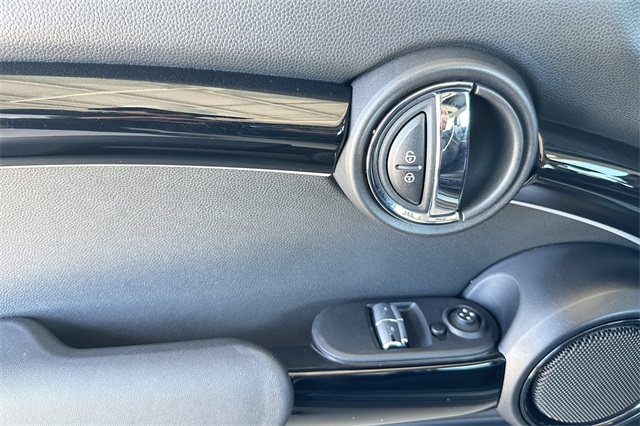 2022 Mini Cooper Hardtop S photo 10