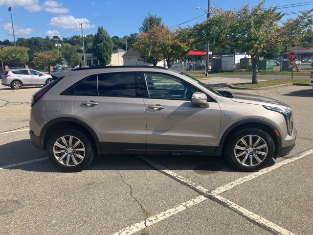 2023 Cadillac XT4 Sport photo 4