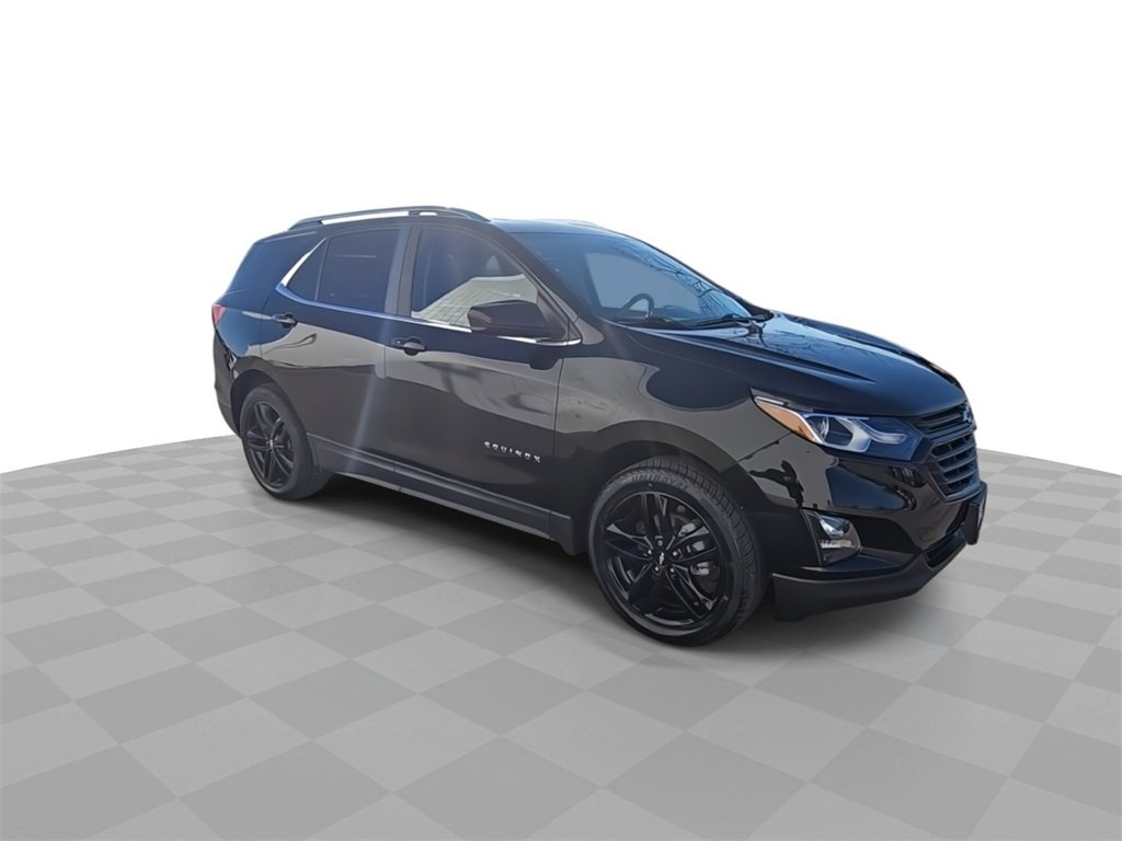 2021 Chevrolet Equinox LT photo 2