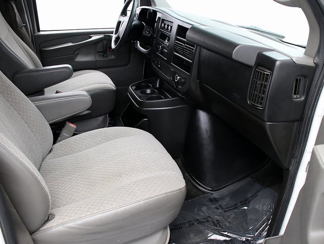 2015 Chevrolet Express Passenger 2500 LS photo 18