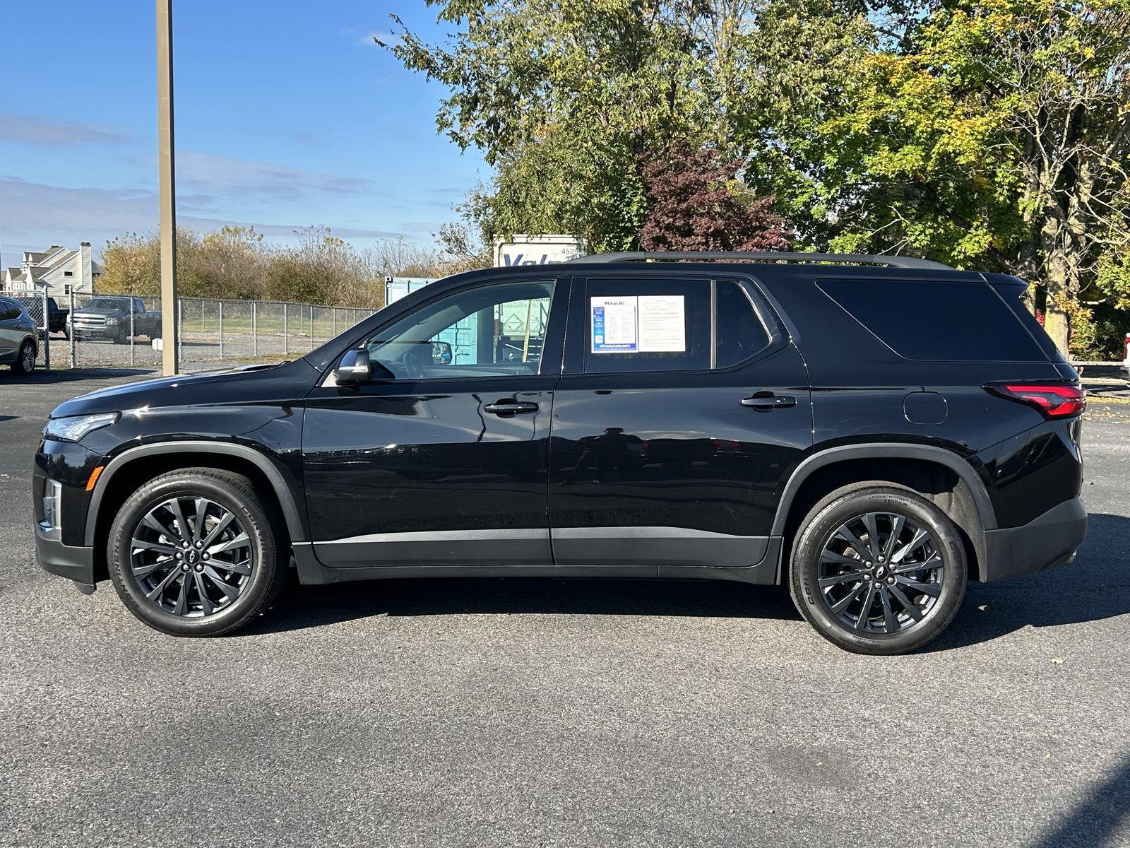 2023 Chevrolet Traverse RS photo 3
