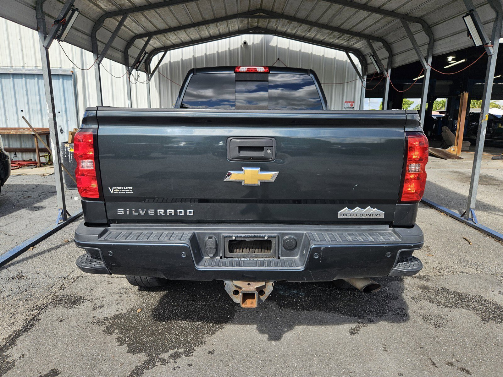 2017 Chevrolet Silverado 2500HD High Country photo 3