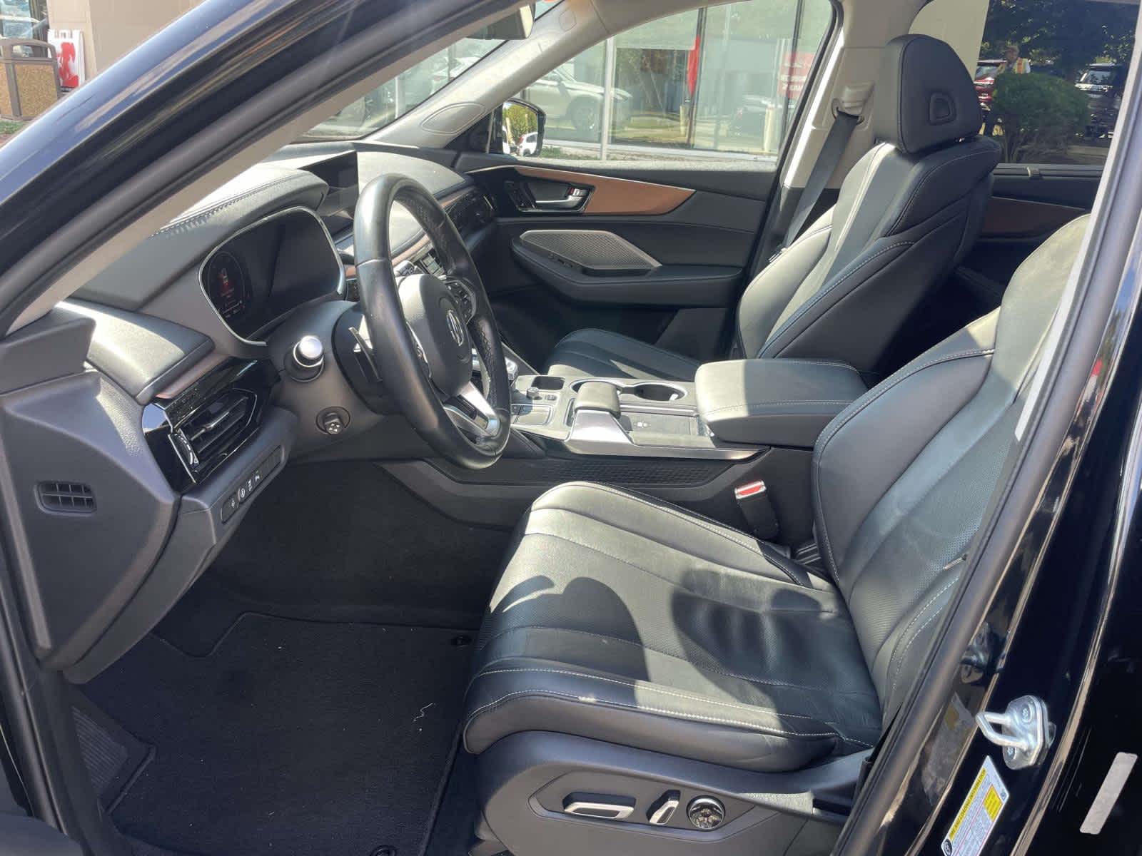 2022 Acura MDX Technology SH-AWD photo 13