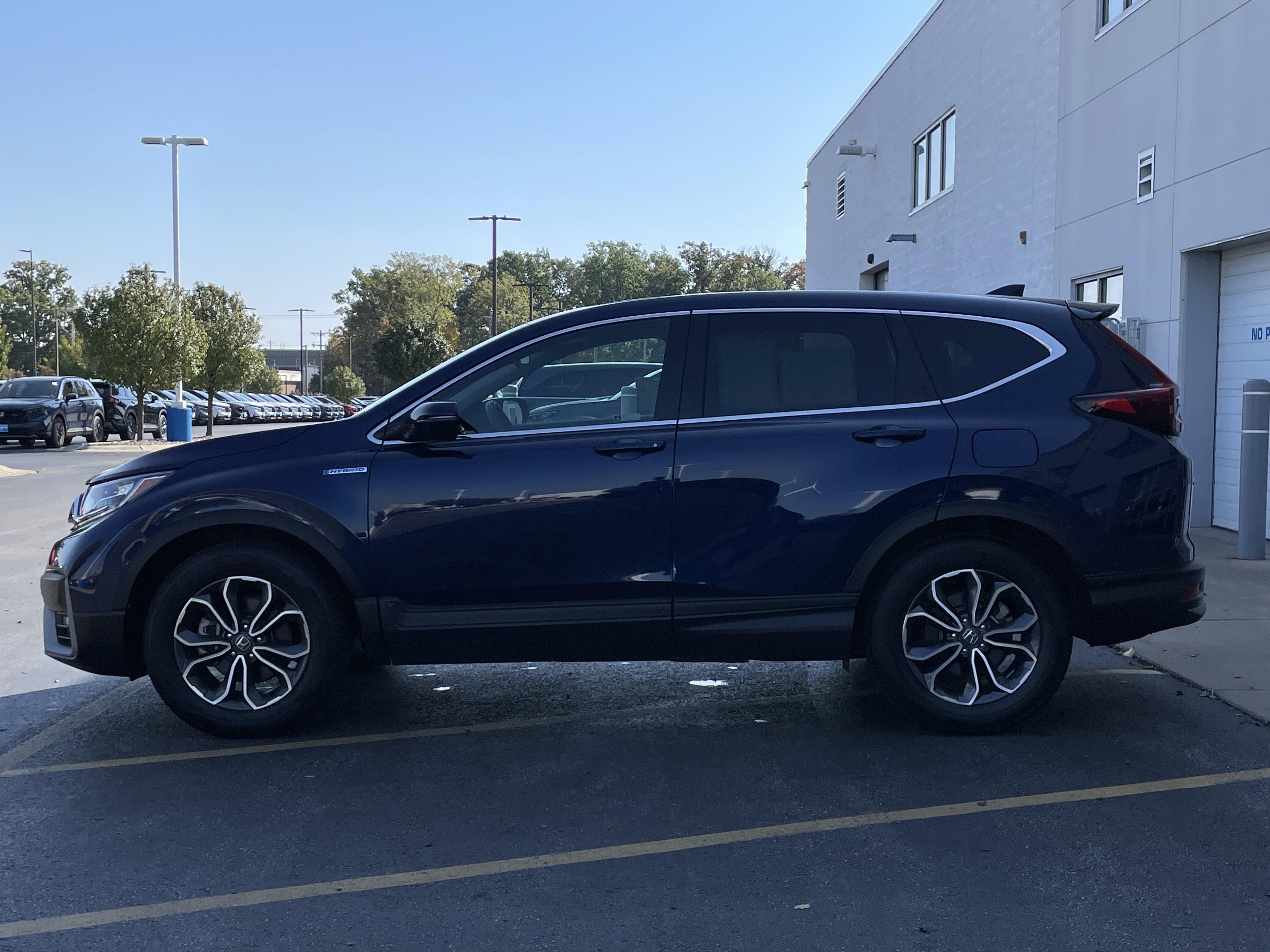 2022 Honda CR-V Hybrid EX photo 3