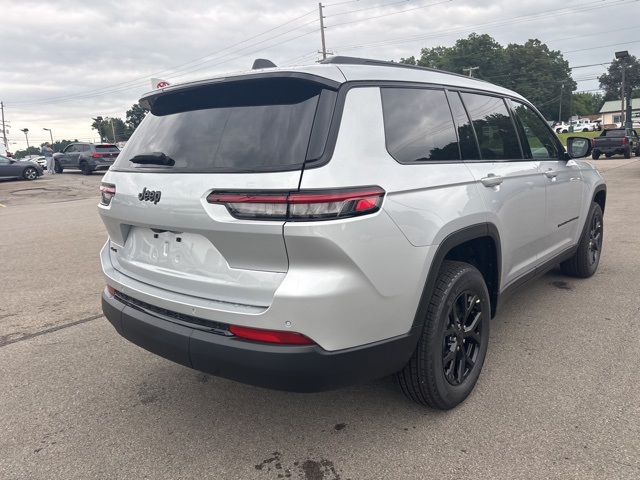 2025 Jeep Grand Cherokee Altitude X photo 3