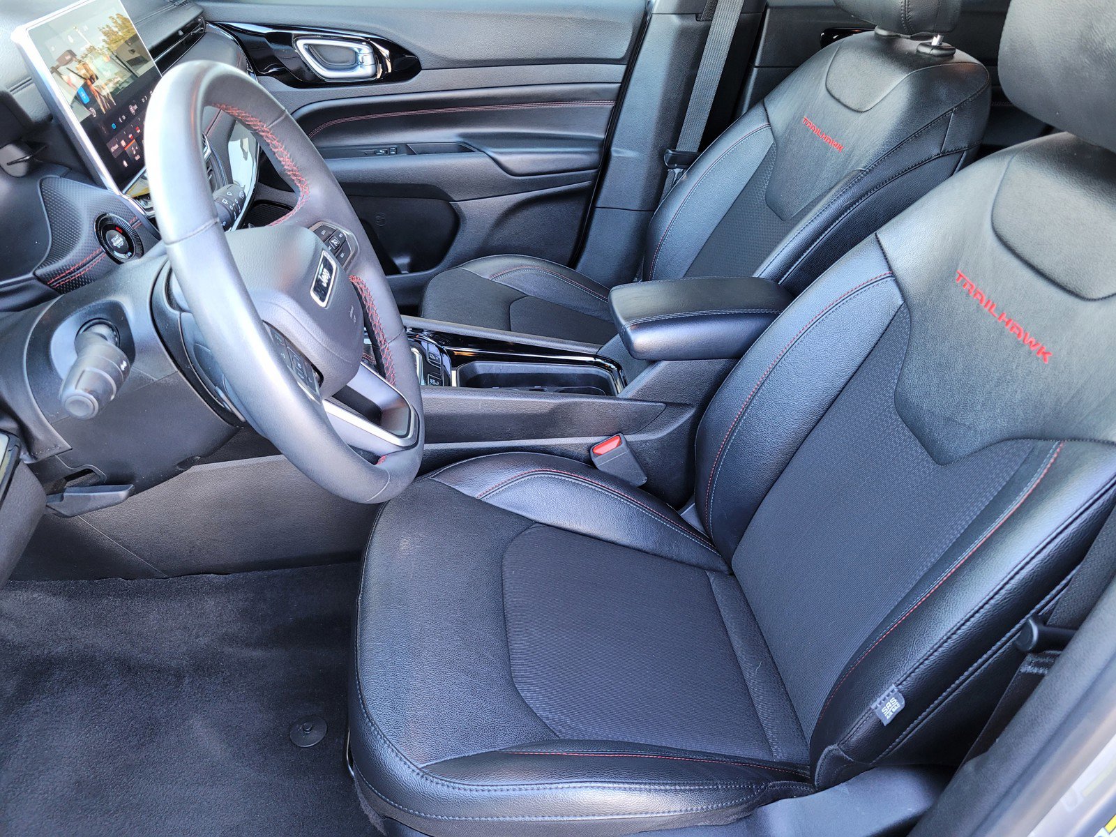 2024 Jeep Compass Trailhawk photo 13