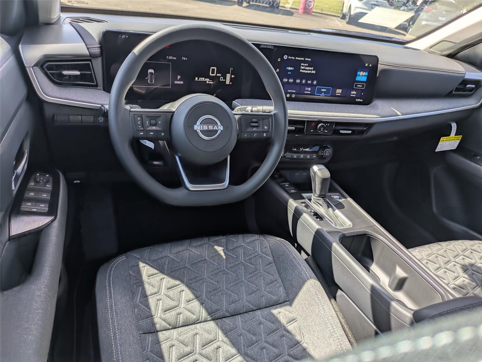 2026 Nissan Kicks SV photo 25