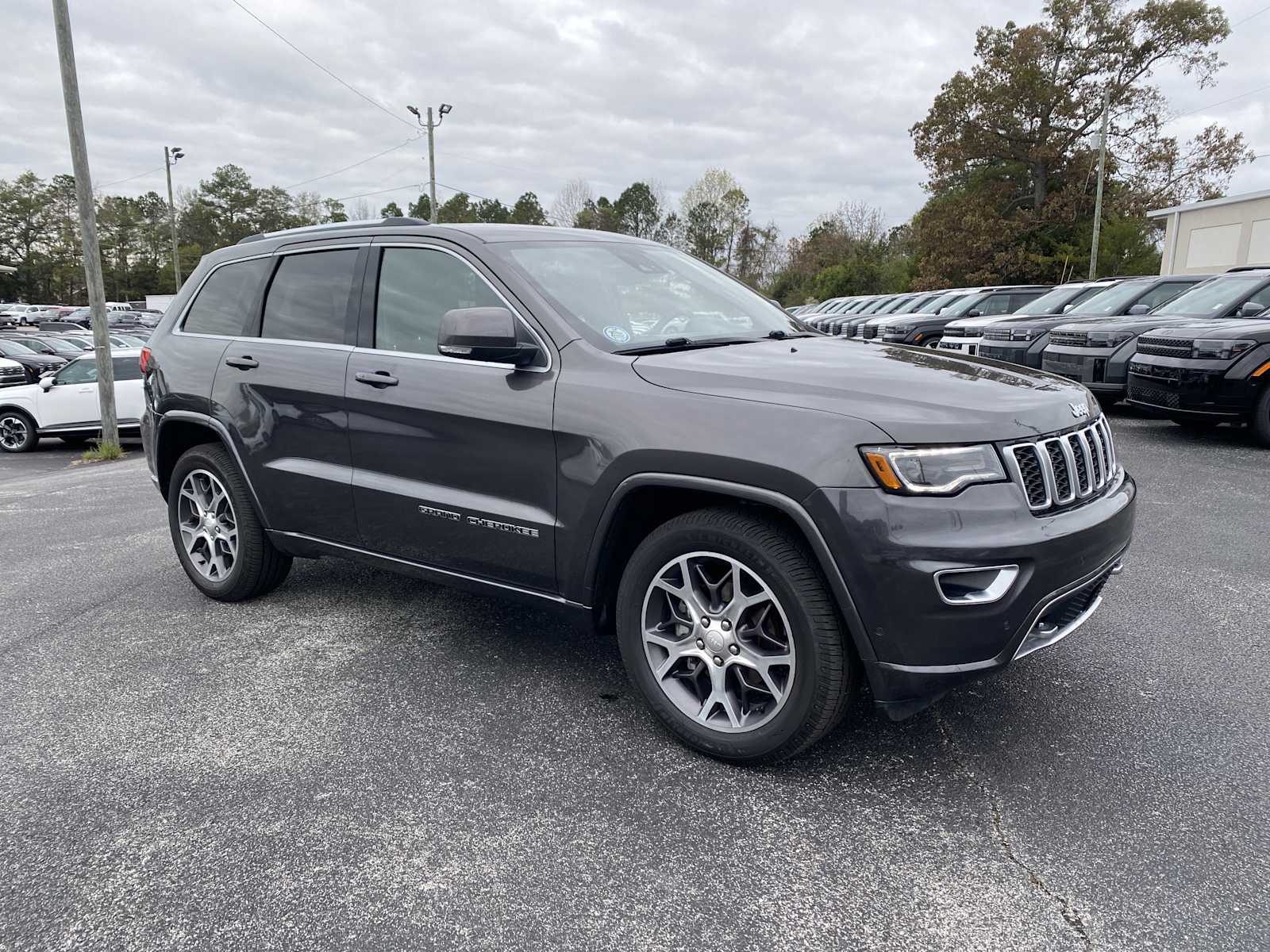 2018 Jeep Grand Cherokee Limited Sterling Edition's photo